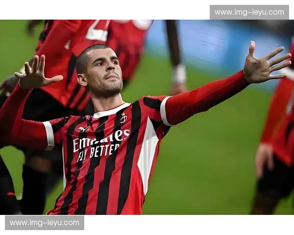 圣西罗的红色脉动：当AC米兰遇见热那亚，不仅仅是一场足球赛